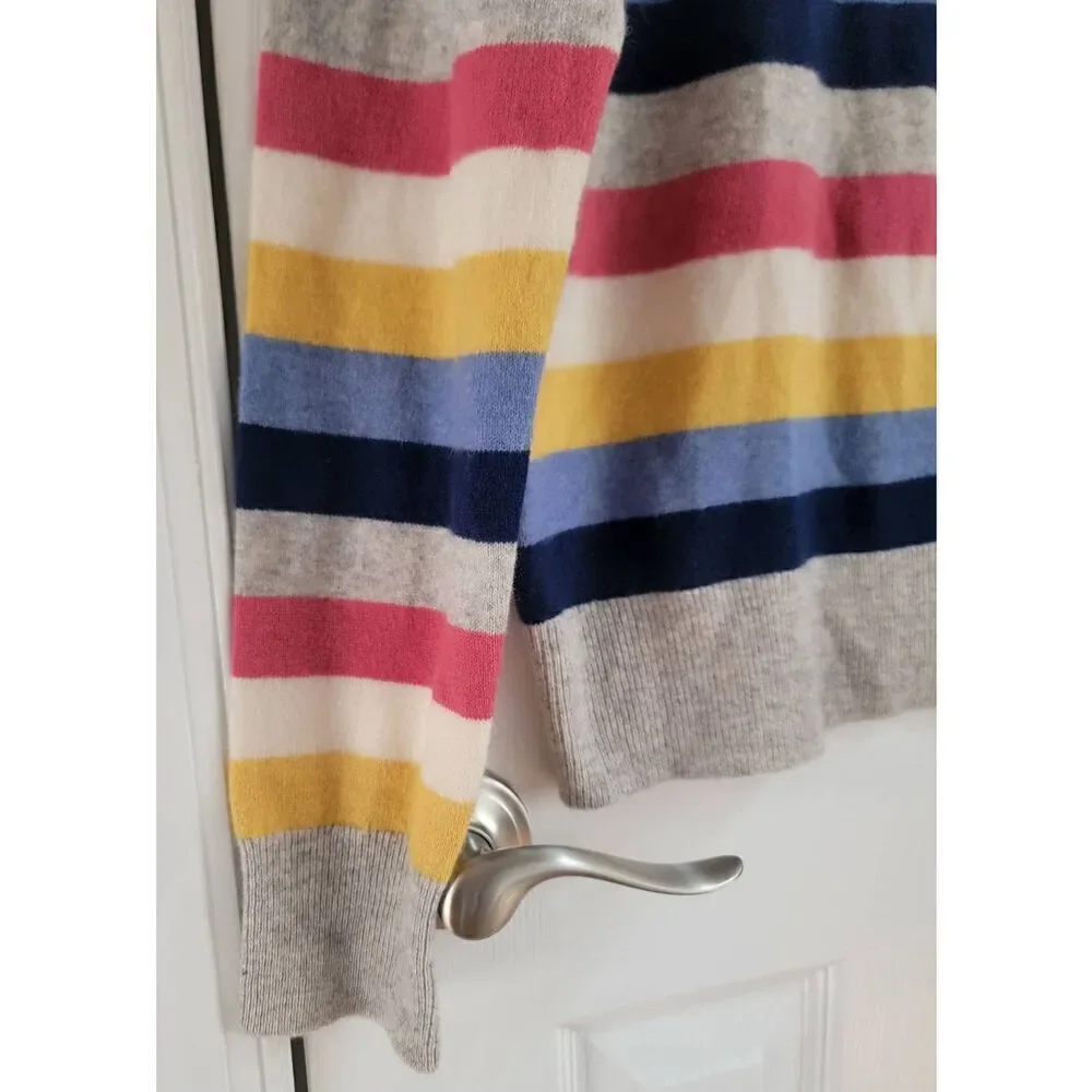 C&C California Cashmere Sweater L NWT